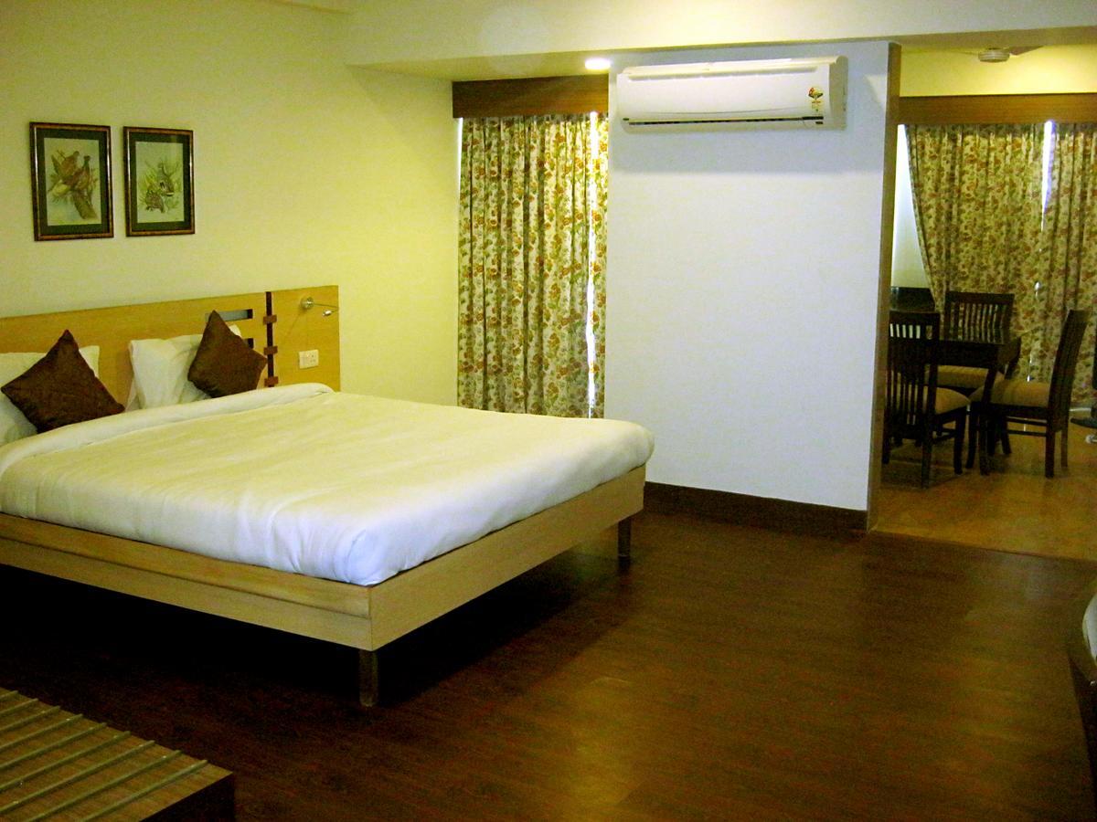 Savoy Greens Kasauli Bagian luar foto