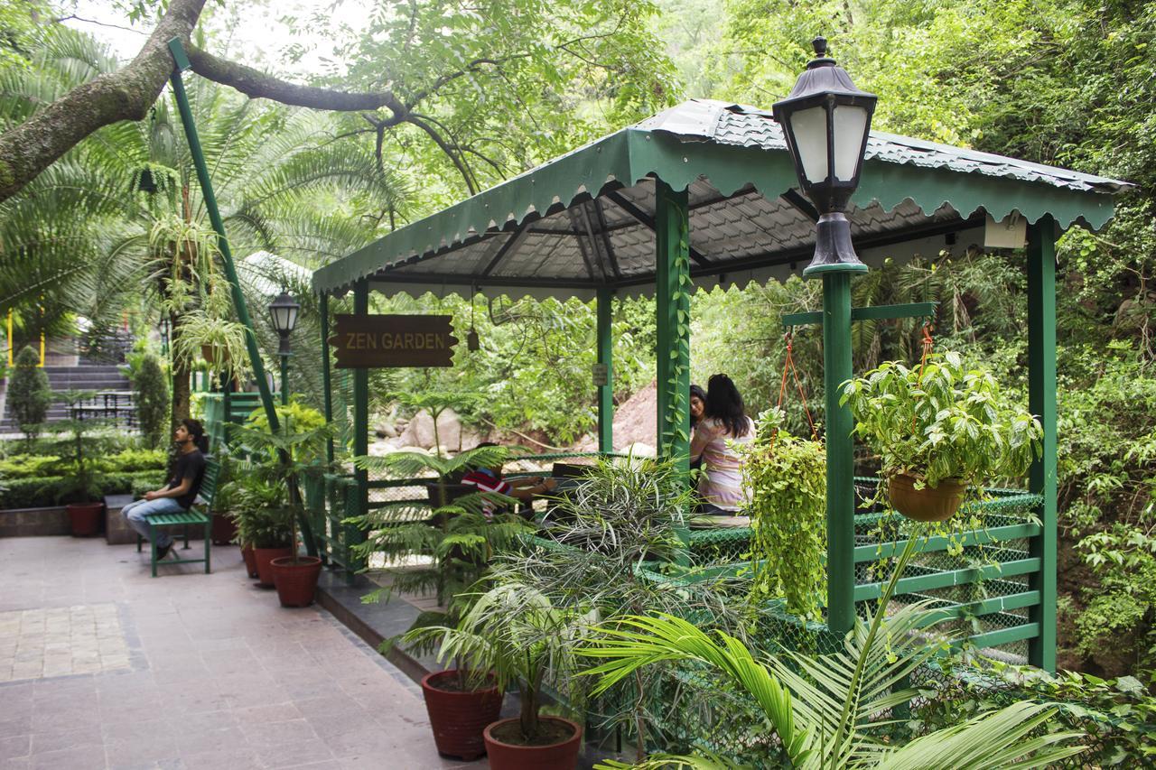 Savoy Greens Kasauli Bagian luar foto